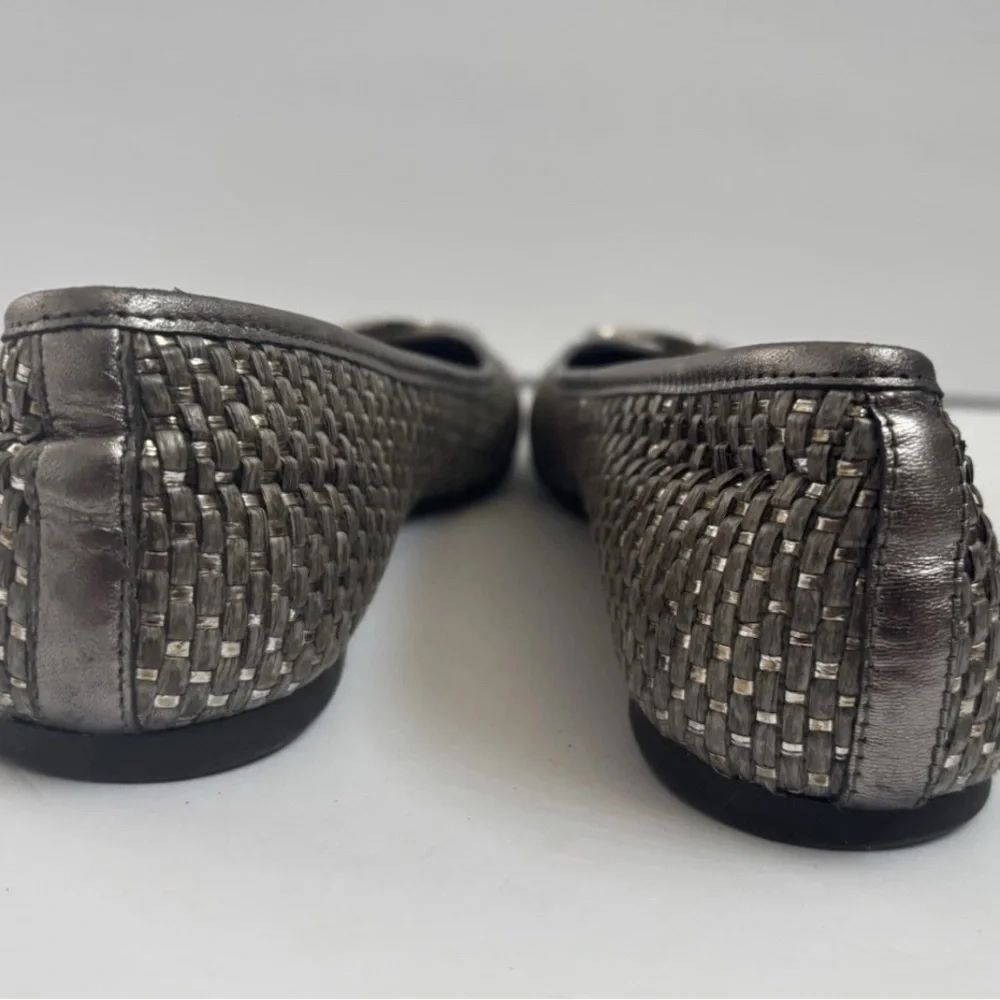 Tory Burch flats Shoes size 9.5 Ballet Slip Ons Gray Silver